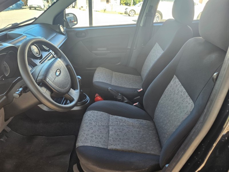 FIESTA 1.6 MPI CLASS SEDAN 8V FLEX 4P MANUAL - 2011 - VERANóPOLIS