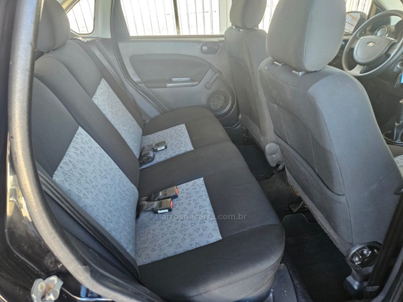 FIESTA 1.6 MPI CLASS SEDAN 8V FLEX 4P MANUAL - 2011 - VERANóPOLIS