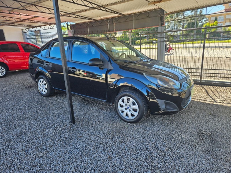 fiesta 1.6 mpi class sedan 8v flex 4p manual 2011 veranopolis