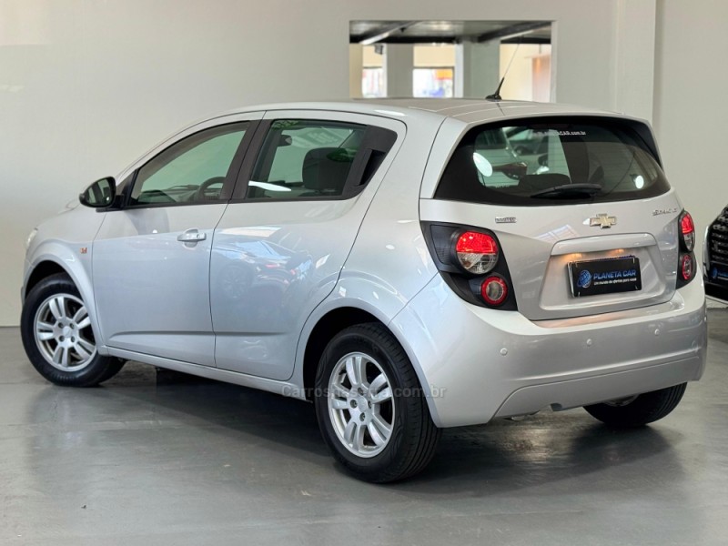 SONIC 1.6 LT 16V FLEX 4P MANUAL - 2014 - SANTA CRUZ DO SUL