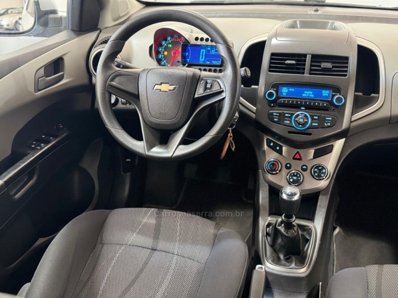 SONIC 1.6 LT 16V FLEX 4P MANUAL - 2014 - SANTA CRUZ DO SUL