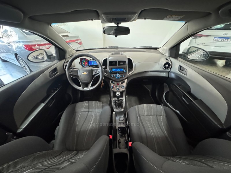 SONIC 1.6 LT 16V FLEX 4P MANUAL - 2014 - SANTA CRUZ DO SUL