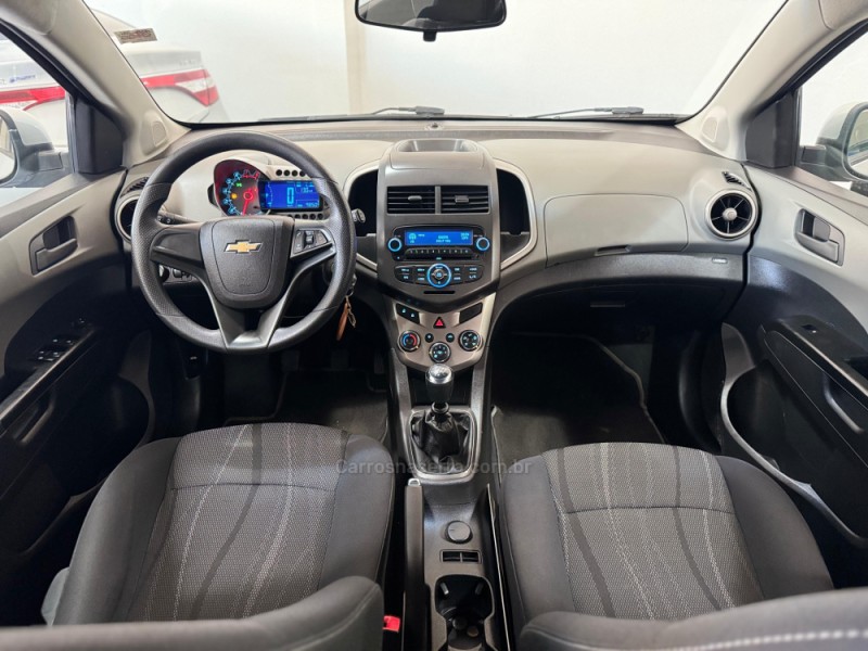 SONIC 1.6 LT 16V FLEX 4P MANUAL - 2014 - SANTA CRUZ DO SUL