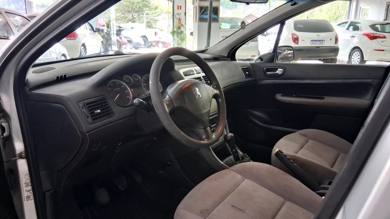 307 1.6 PRESENCE 16V GASOLINA 4P MANUAL - 2004 - CAXIAS DO SUL