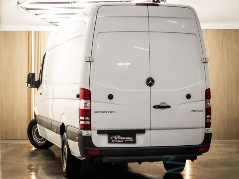 SPRINTER 2.2 FURGÃO 415 LONGO TETO ALTO DIESEL 3P MANUAL - 2017 - CAXIAS DO SUL