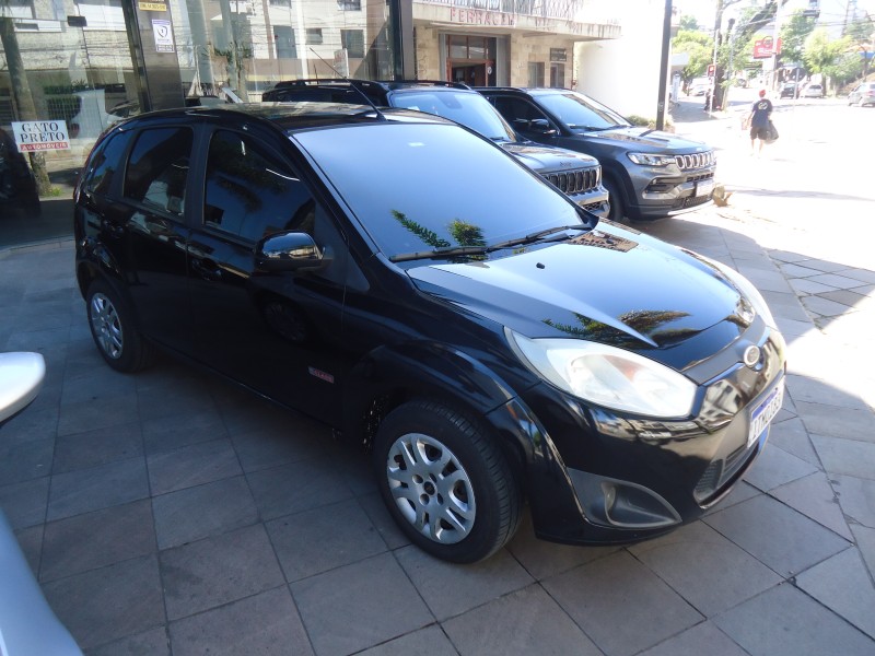 FIESTA 1.6 MPI CLASS HATCH 8V FLEX 4P MANUAL - 2013 - CAXIAS DO SUL
