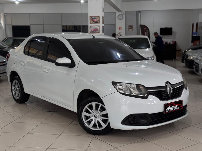 LOGAN 1.6 EXPRESSION 8V HI-FLEX 4P MANUAL - 2015 - CAXIAS DO SUL