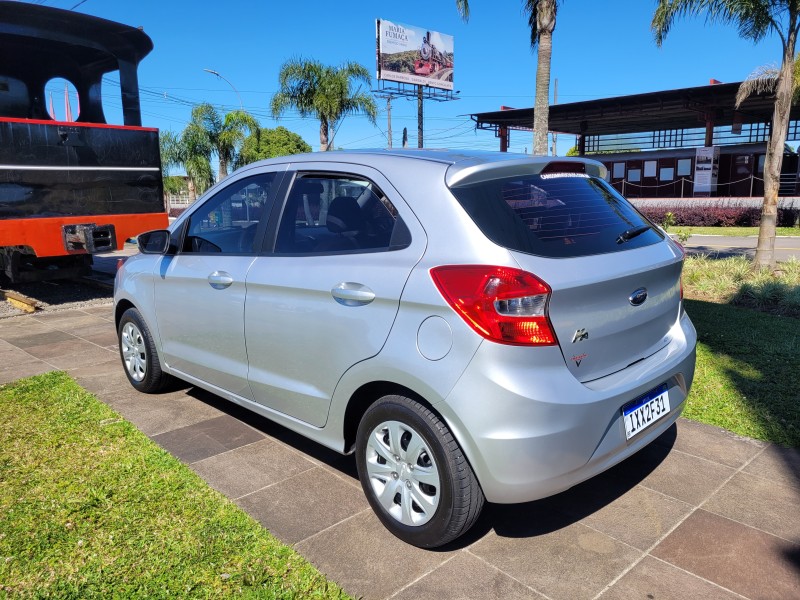 KA 1.0 SE 12V FLEX 4P MANUAL - 2018 - CARLOS BARBOSA