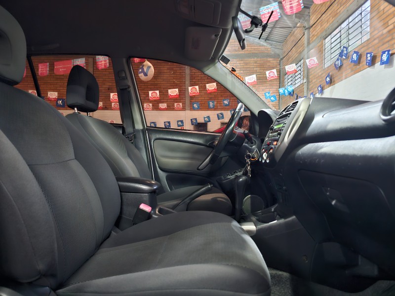 RAV4 2.0 4X4 16V GASOLINA 4P AUTOMÁTICO - 2005 - CAXIAS DO SUL