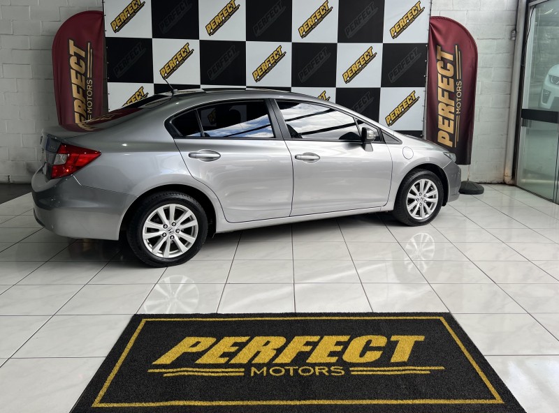 CIVIC 1.8 LXL 16V FLEX 4P AUTOMÁTICO - 2012 - PORTãO