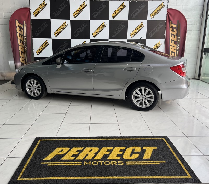 CIVIC 1.8 LXL 16V FLEX 4P AUTOMÁTICO - 2012 - PORTãO