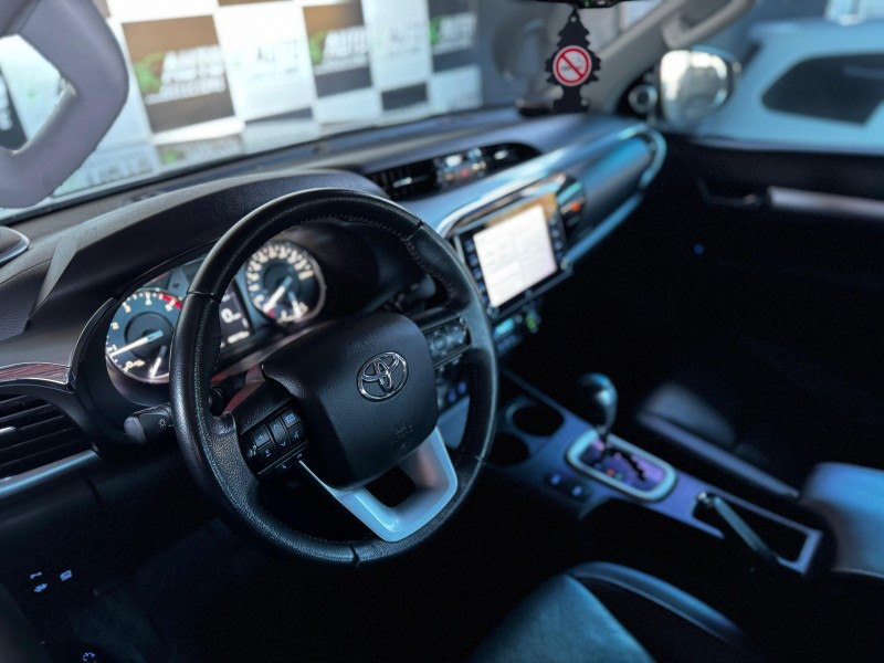 HILUX 2.8 SRX PLUS 4X4 CD TURBO DIESEL 4P AUTOMÁTICO - 2023 - CAXIAS DO SUL