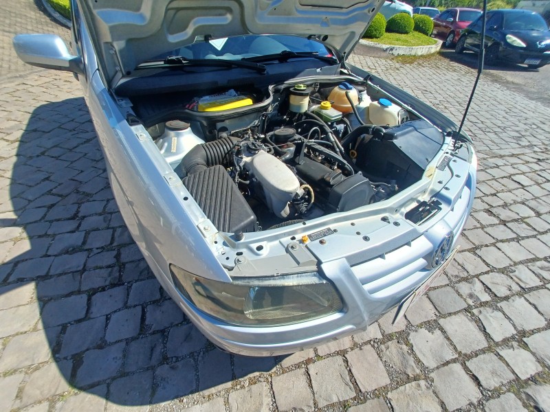 PARATI 1.6 MI 8V FLEX 4P MANUAL G.IV - 2010 - FLORES DA CUNHA