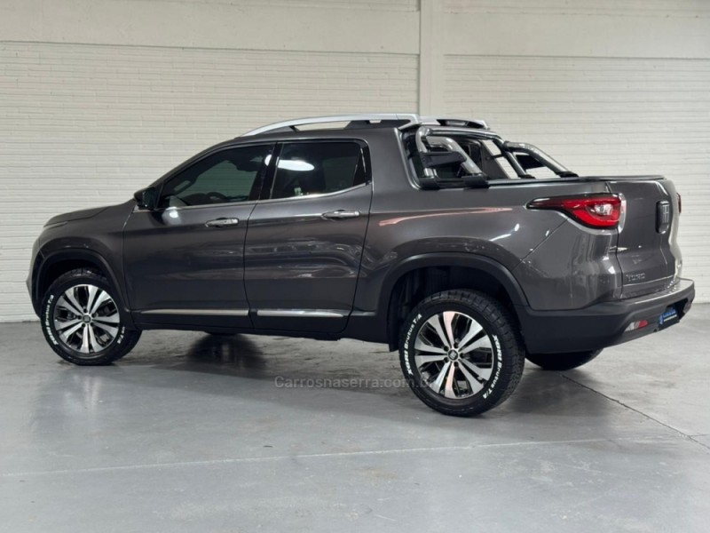 TORO 2.0 16V TURBO DIESEL VOLCANO 4WD AUTOMÁTICO - 2023 - SANTA CRUZ DO SUL