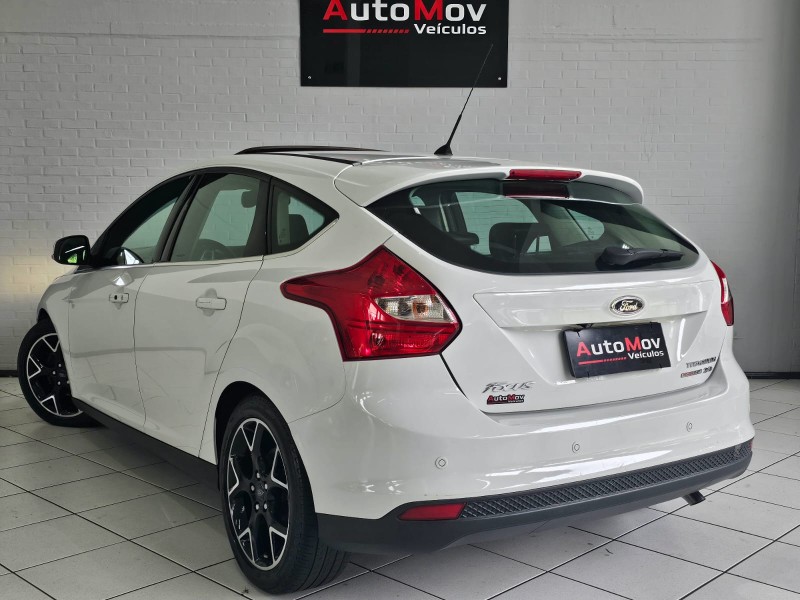 FOCUS 2.0 TITANIUM PLUS 16V FLEX 4P AUTOMÁTICO - 2015 - CAXIAS DO SUL