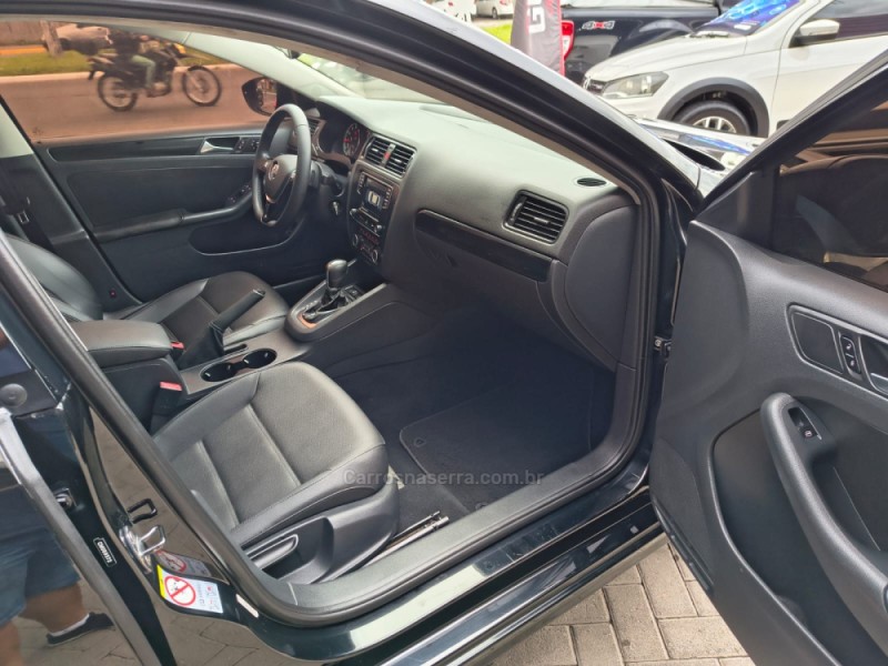 JETTA 2.0 COMFORTLINE FLEX 4P TIPTRONIC - 2012 - NOVO HAMBURGO