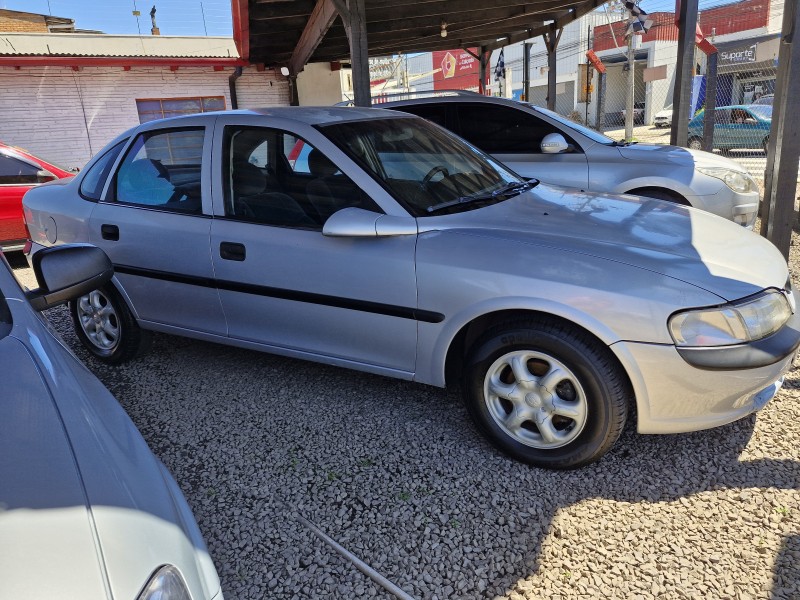 VECTRA 2.2 MPFI GLS 8V GASOLINA 4P MANUAL - 1999 - CAXIAS DO SUL
