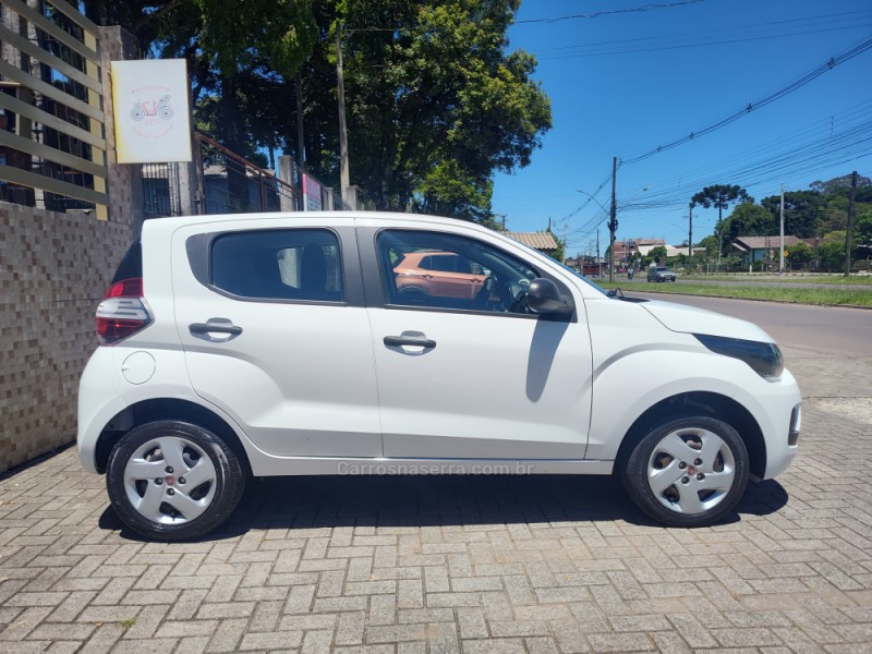 MOBI 1.0 8V EVO FLEX LIKE. MANUAL - 2020 - CANELA