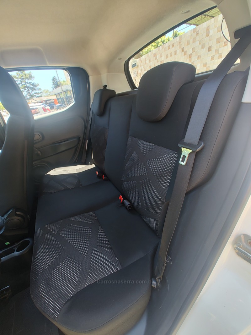 MOBI 1.0 8V EVO FLEX LIKE. MANUAL - 2020 - CANELA