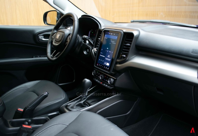 TORO 2.0 16V TURBO DIESEL VOLCANO AT9 4X4 AUTOMÁTICO - 2025 - GARIBALDI