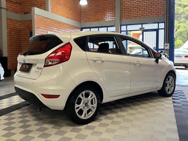 FIESTA 1.6 SE HATCH 16V FLEX 4P MANUAL - 2015 - BENTO GONçALVES
