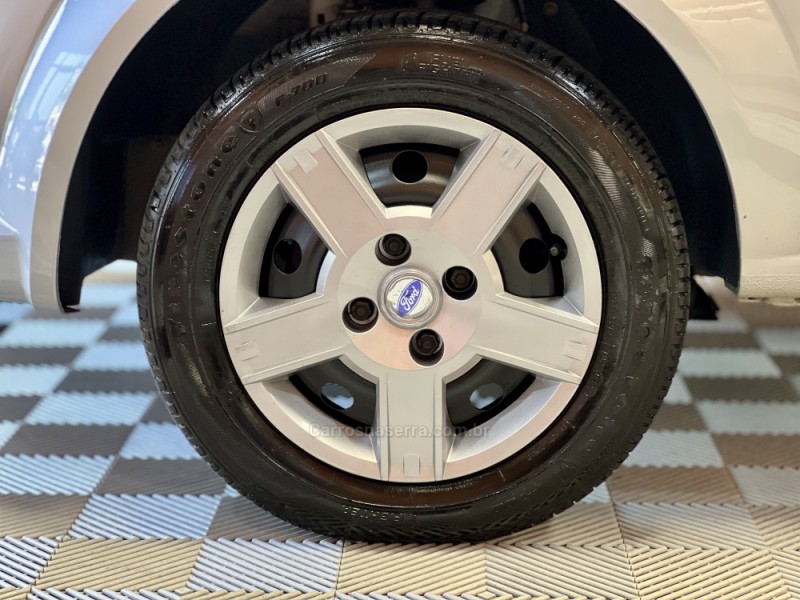 KA 1.0 MPI CLASS 8V FLEX 2P MANUAL - 2013 - BENTO GONçALVES