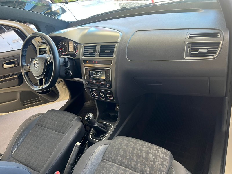 FOX 1.0 MPI TRACK 12V FLEX 4P MANUAL - 2017 - CAXIAS DO SUL