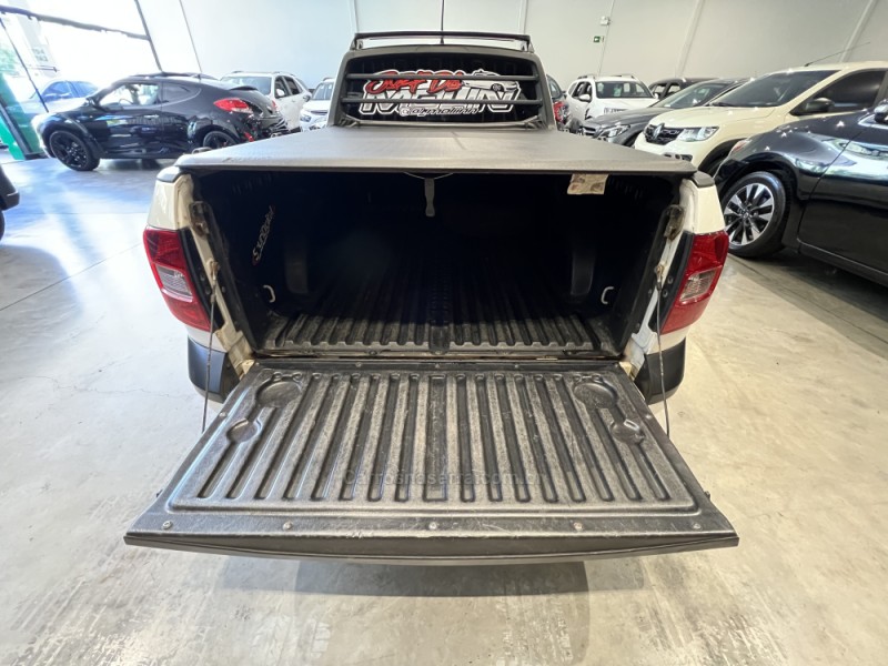 SAVEIRO 1.6 MI TRENDLINE CS 8V FLEX 2P MANUAL - 2015 - CAXIAS DO SUL