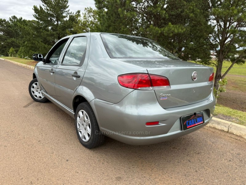 SIENA 1.0 MPI EL 8V FLEX 4P MANUAL - 2013 - VACARIA