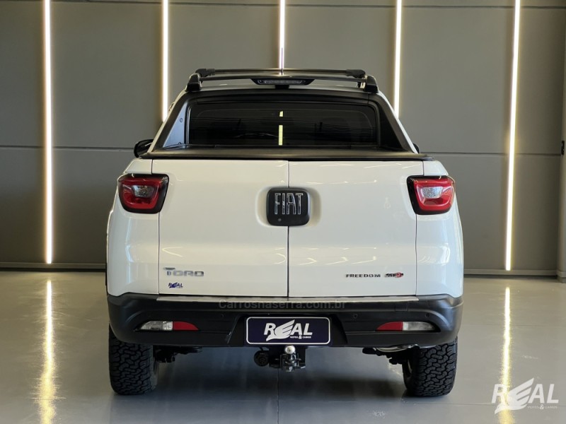 TORO 2.0 16V TURBO DIESEL FREEDOM 4WD AT9 AUTOMÁTICO - 2021 - SAPIRANGA