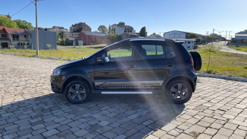 CROSSFOX 1.6 MI FLEX 8V 4P MANUAL - 2011 - VILA FLORES