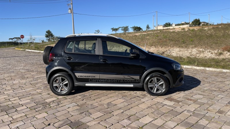 CROSSFOX 1.6 MI FLEX 8V 4P MANUAL - 2011 - VILA FLORES