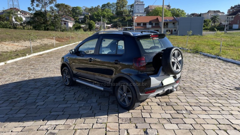 CROSSFOX 1.6 MI FLEX 8V 4P MANUAL - 2011 - VILA FLORES