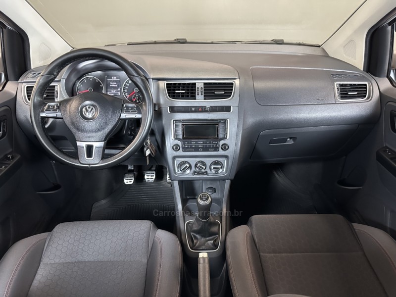 CROSSFOX 1.6 MI FLEX 8V 4P MANUAL - 2014 - SAPIRANGA