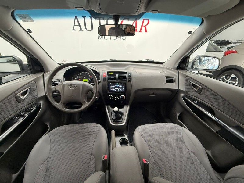 TUCSON 2.0 MPFI GL 16V 142CV 2WD GASOLINA 4P MANUAL - 2011 - CAXIAS DO SUL