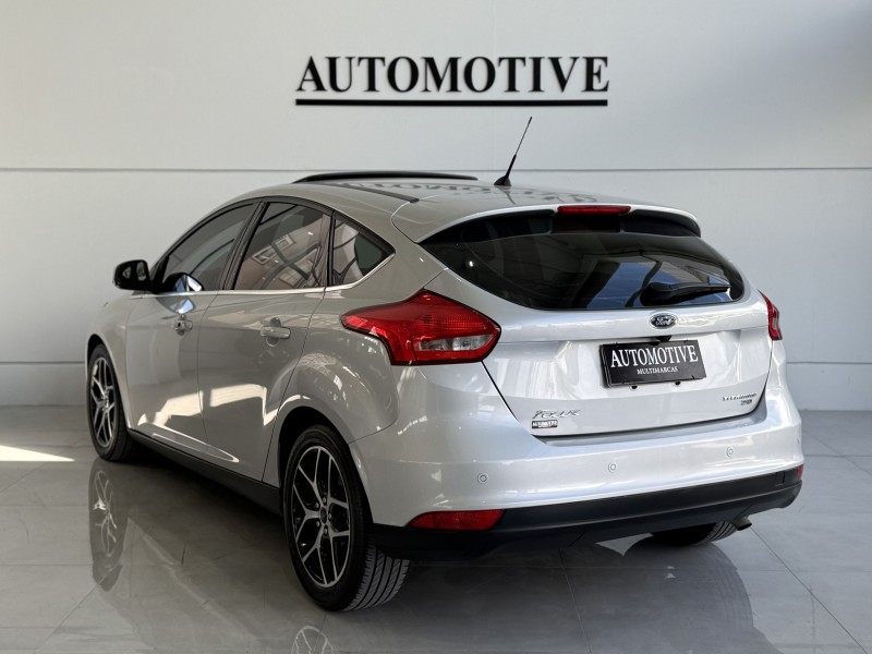 FOCUS 2.0 TITANIUM HATCH 16V FLEX 4P AUTOMÁTICO - 2017 - CAXIAS DO SUL