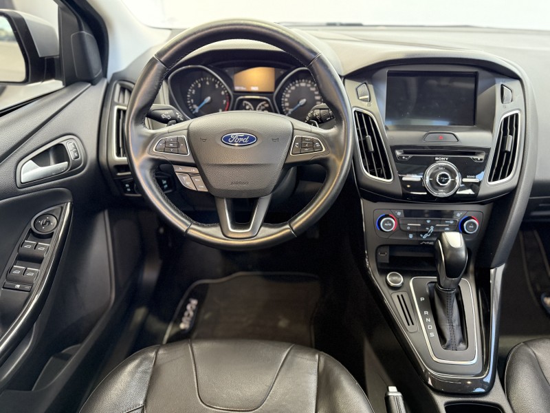 FOCUS 2.0 TITANIUM HATCH 16V FLEX 4P AUTOMÁTICO - 2017 - CAXIAS DO SUL