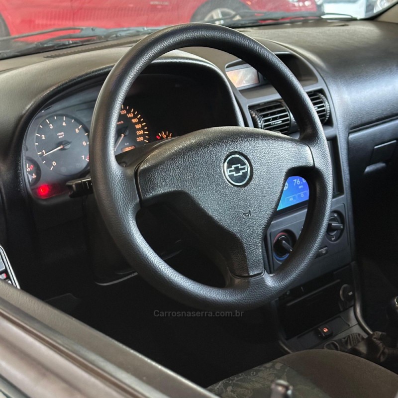 ASTRA 1.8 MPFI MILLENIUM II SEDAN 8V GASOLINA 4P MANUAL - 2001 - NOVO HAMBURGO