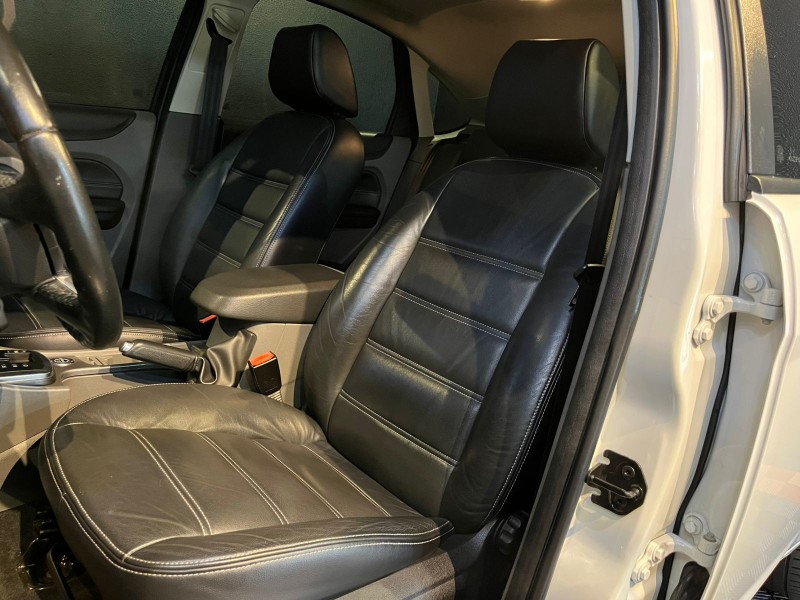 FOCUS 2.0 TITANIUM HATCH 16V FLEX 4P AUTOMÁTICO - 2013 - ANTôNIO PRADO