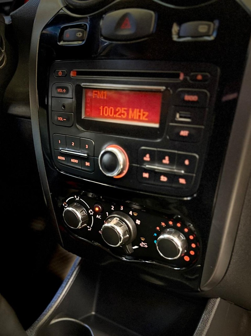 SANDERO 1.0 EXPRESSION 16V FLEX 4P MANUAL - 2014 - CAXIAS DO SUL