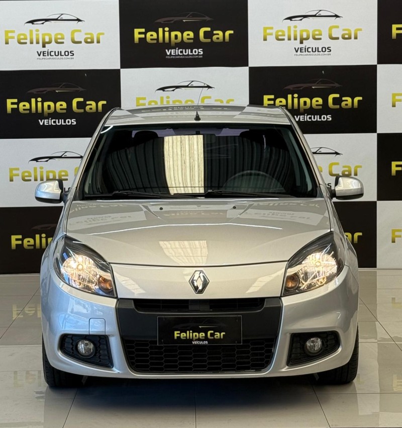 SANDERO 1.0 EXPRESSION 16V FLEX 4P MANUAL - 2014 - CAXIAS DO SUL