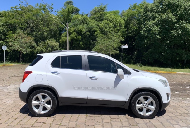 TRACKER 1.8 MPFI LTZ 4X2 16V FLEX 4P AUTOMÁTICO - 2015 - GUAPORé