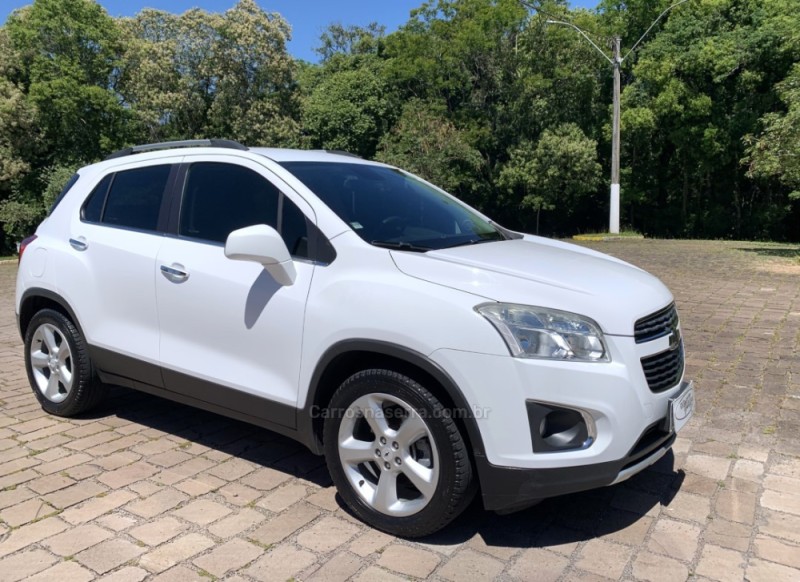 tracker 1.8 mpfi ltz 4x2 16v flex 4p automatico 2015 guapore