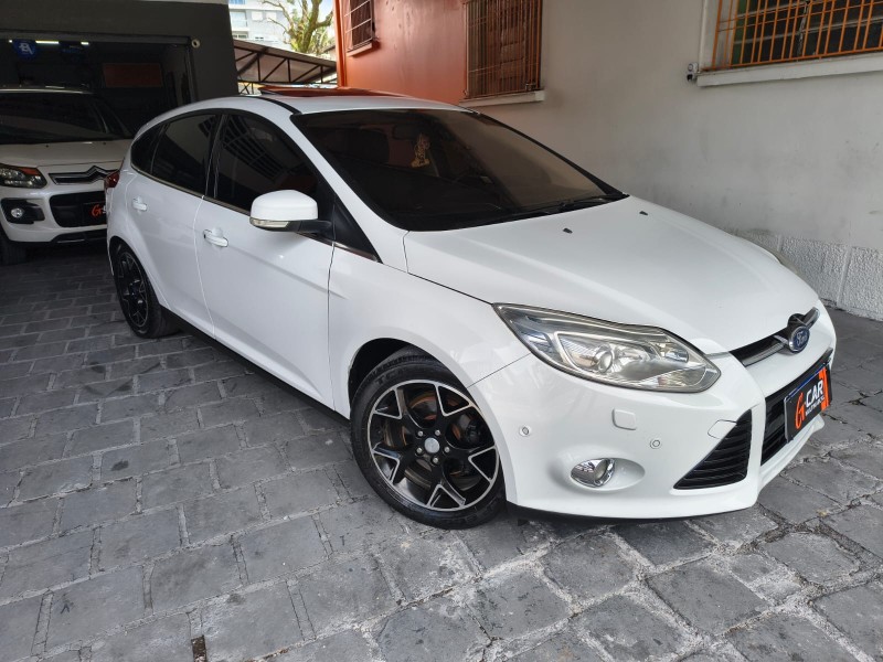 FOCUS 2.0 TITANIUM PLUS HATCH 16V FLEX 4P AUTO - 2015 - CAXIAS DO SUL