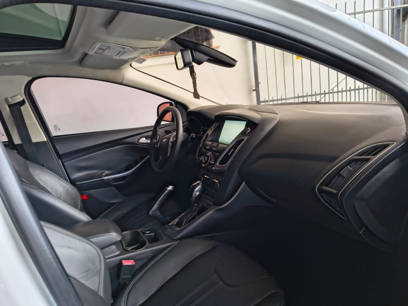 FOCUS 2.0 TITANIUM PLUS HATCH 16V FLEX 4P AUTO - 2015 - CAXIAS DO SUL