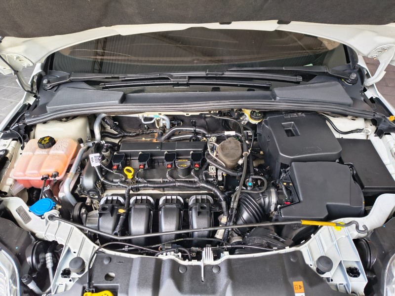 FOCUS 2.0 TITANIUM PLUS HATCH 16V FLEX 4P AUTO - 2015 - CAXIAS DO SUL