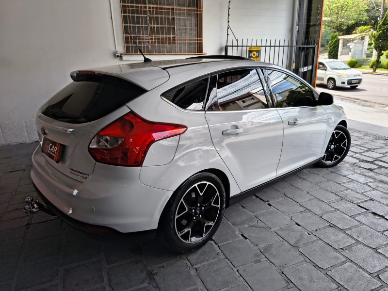 FOCUS 2.0 TITANIUM PLUS HATCH 16V FLEX 4P AUTO - 2015 - CAXIAS DO SUL
