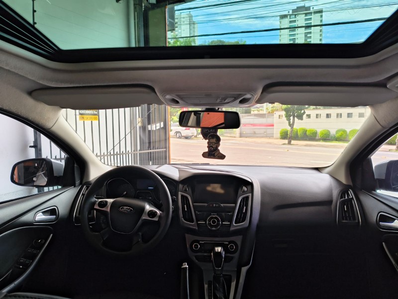 FOCUS 2.0 TITANIUM PLUS HATCH 16V FLEX 4P AUTO - 2015 - CAXIAS DO SUL