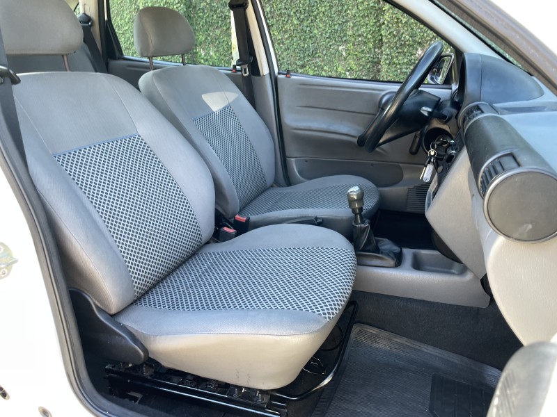 CORSA 1.0 MPFI CLASSIC SEDAN LIFE 8V FLEX 4P MANUAL - 2010 - CAXIAS DO SUL