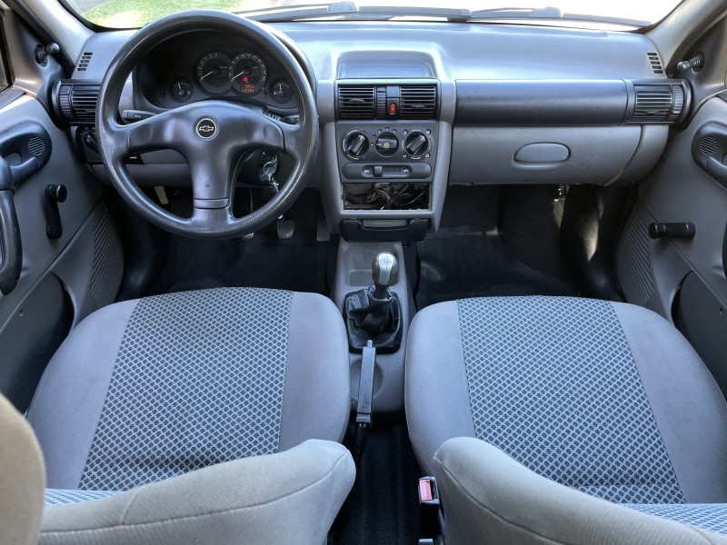 CORSA 1.0 MPFI CLASSIC SEDAN LIFE 8V FLEX 4P MANUAL - 2010 - CAXIAS DO SUL